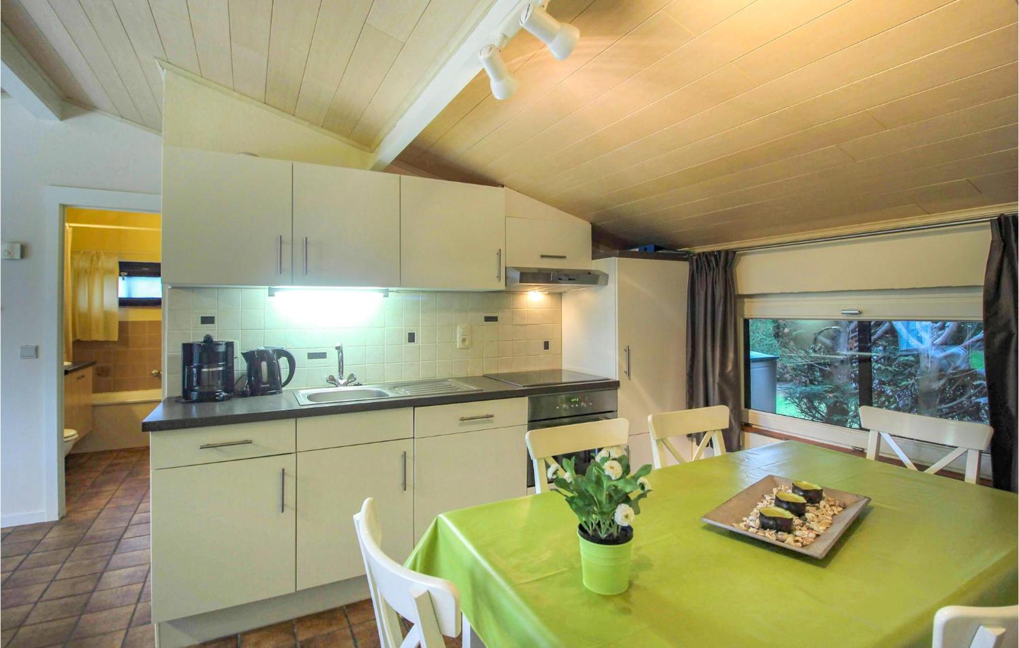 3 Bedroom Awesome Home In 오스트두인케르케 외부 사진